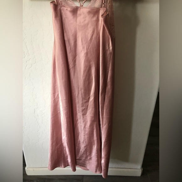 Victoria’s Secret|Dusty Rose midi lace slip dress, sleeveless•••Size XL - Picture 5 of 8